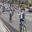 2018년 04월 08일 종로 자전거 퍼레이드 사진 - 따릉이 남성